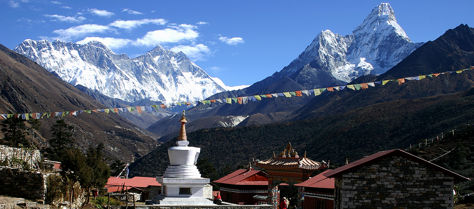Campamento base del Everest                                                                y Lago Gokyo
